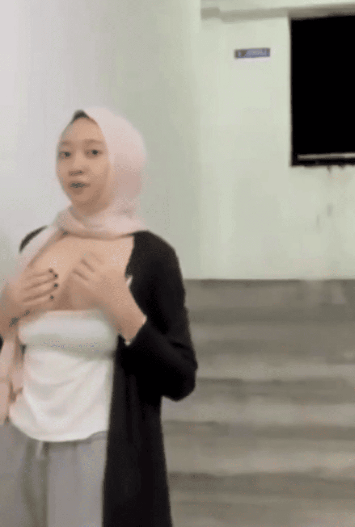 Mampir Ke Penginapan Kerudung Pink Beraksi Heboh