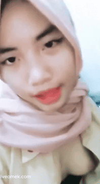 Ukhty Tiktoker Gatel Garuk Garuk Kue Apem Biar Tambah Anget
