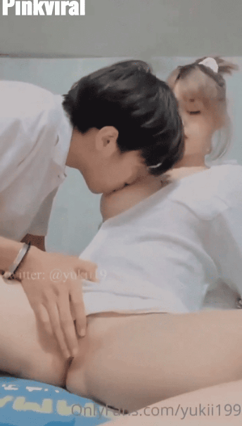 Cindo Selebgram Minta Bantuan Pacar Diulekin Sambe ambyar