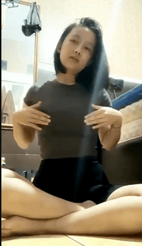 Mahasiswi Manis Kirim Video Kangen Buat Sahabat Terkasih