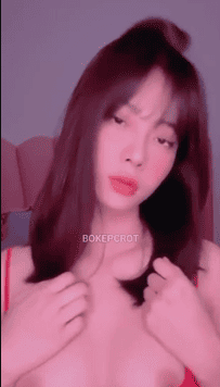 Selebgram Bunda Muda Cantik Upload Video Manis Menarik