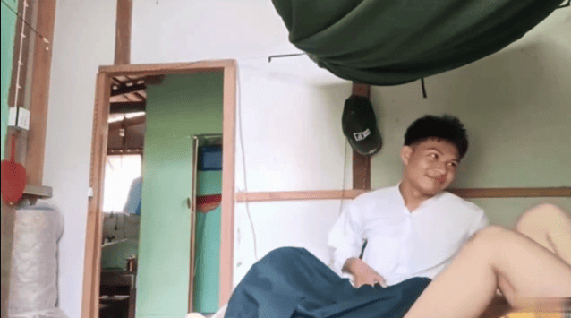 Asiknya Abg Sepulang Sekolah Viral Bercumbu Rayu Saat Rumah Sepi